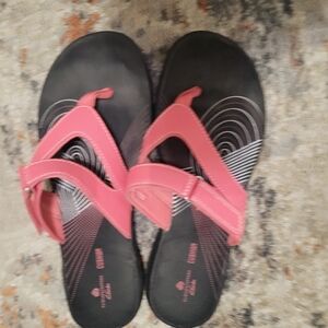 Clark's Cloudstepper Flip Flops - EUC